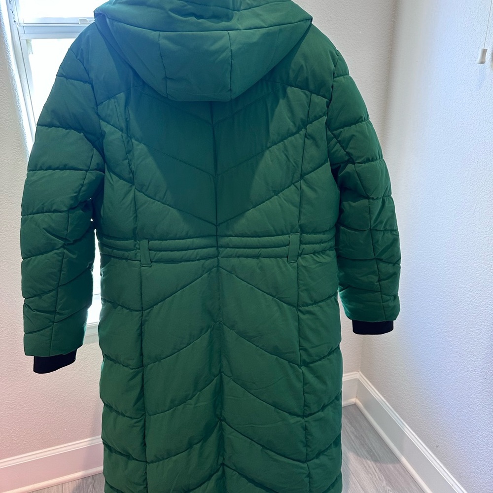 SALE TODAY …Michael Kors Emerald Hooded Puffer Coat with faux fur hood - Picture 3 of 6